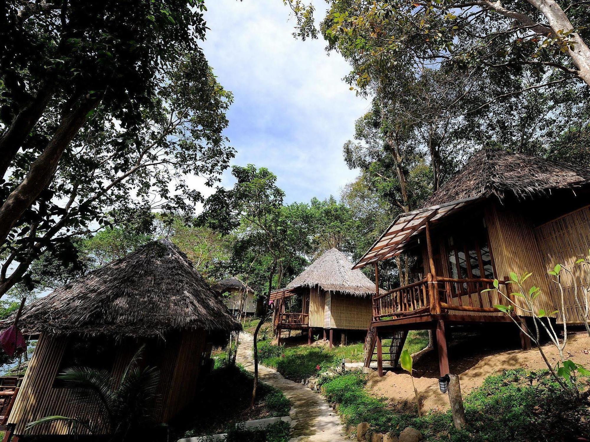 Sunwaree Phi Phi Resort Exteriör bild