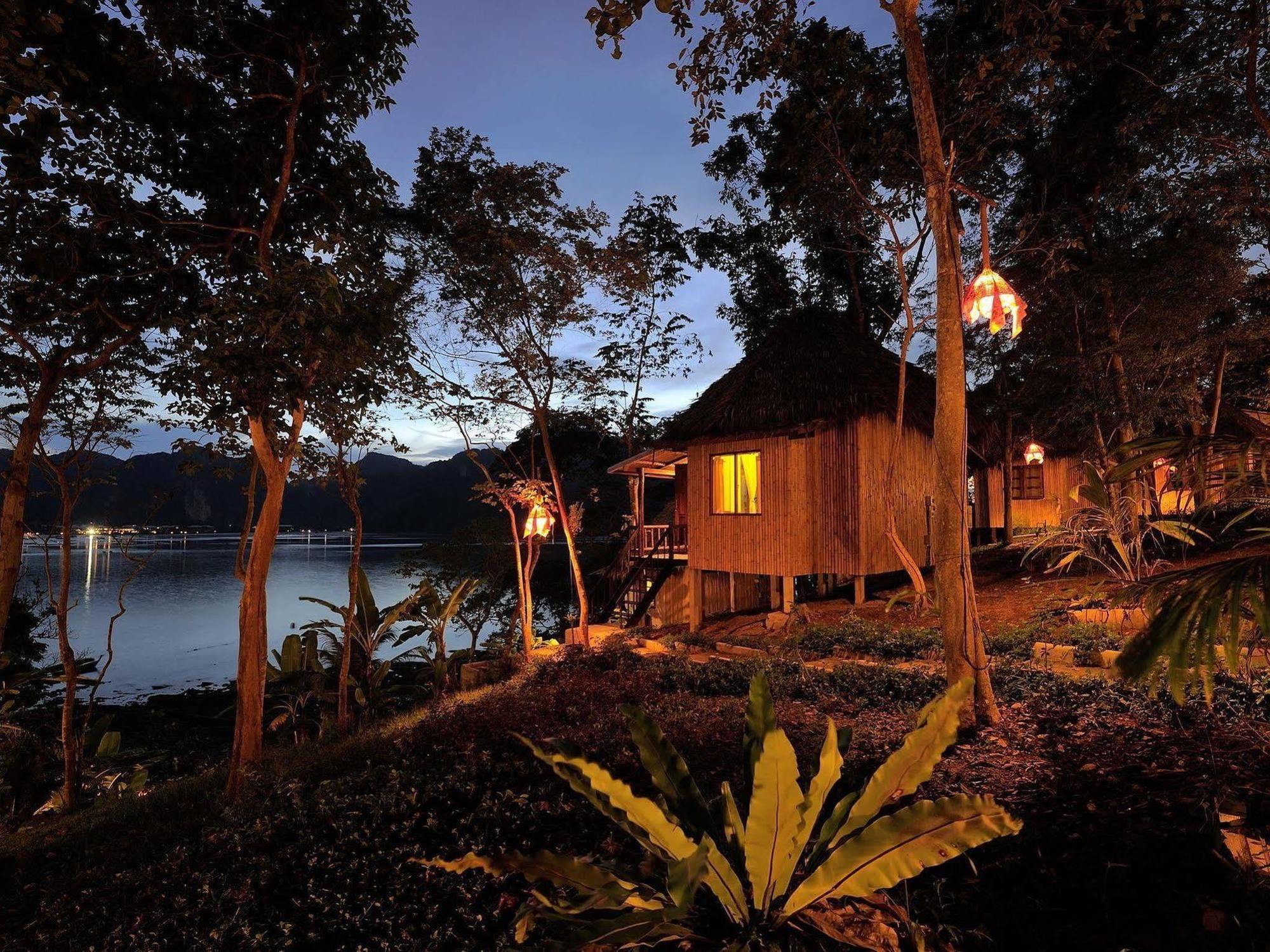 Sunwaree Phi Phi Resort Exteriör bild