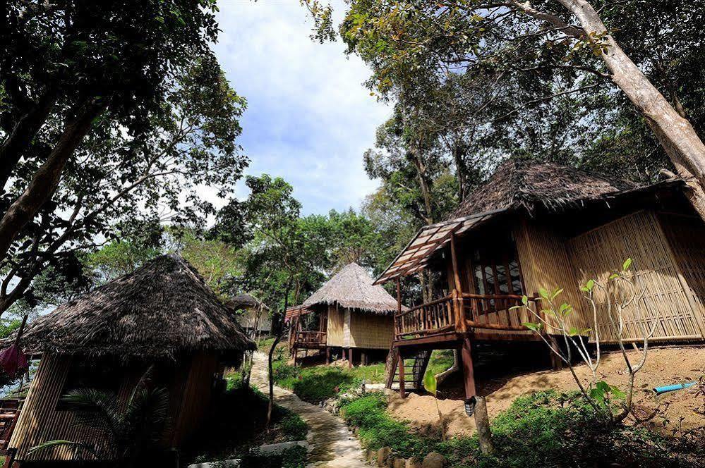 Sunwaree Phi Phi Resort Exteriör bild